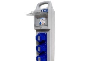 Hộp cấp nguồn tạm 16A 1 pha TV-131P với 3 ổ cắm công nghiệp IP44 và aptomat chống giật an toàn.