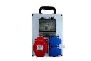 Hộp nguồn di động 3 pha 1 pha xách tay TV-3116A-3P thiết kế chắc chắn, tích hợp ổ cắm công nghiệp và aptomat bảo vệ an toàn.