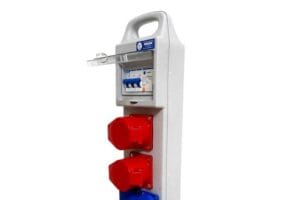 Hộp nguồn điện 3 pha 1 pha chống giật 32A 3 Hộp nguồn điện 3 pha 1 pha TV-124P2 tích hợp aptomat chống giật và ổ cắm công nghiệp 32A an toàn.