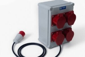Hộp Nguồn Điện Công Nghiệp 3 Pha 32A 4 Chấu Chịu Tải Lớn Bền Bỉ 3 hộp nguồn điện công nghiệp 3 pha 32A 4 chấu