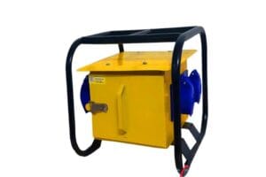 Hộp nguồn thi công xách tay 1 pha TV 1P134T tích hợp RCBO chống giật và ổ cắm công nghiệp IP44 an toàn.