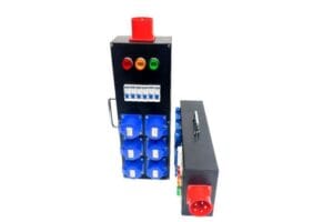 Thanh Tủ Điện Phân Phối Di Động 32A 3 Thanh tủ điện phân phối di động TV 63TNA với 6 aptomat riêng và ổ cắm công nghiệp chuyên dụng.