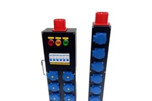 Tủ Điện Phân Phối Cầm Tay 6 Ổ Cắm 3 Tủ điện phân phối cầm tay TV 62TNA với 6 aptomat riêng và ổ cắm đa năng chuyên dụng.