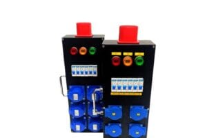 Tủ Điện Phân Phối Cầm Tay 6 Ổ Cắm 4 Tủ điện phân phối cầm tay TV 62TNA với 6 aptomat riêng và ổ cắm đa năng chuyên dụng.