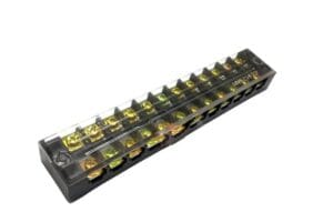 Cầu đấu điện 12 cực 25A 600V dùng đấu nối dây điện an toàn, gọn gàng và ổn định trong tủ điện.